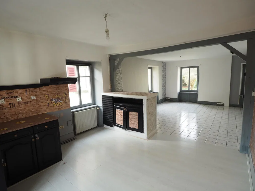 Küche; küchengeräte, holzboden, tageslicht, moderner stil