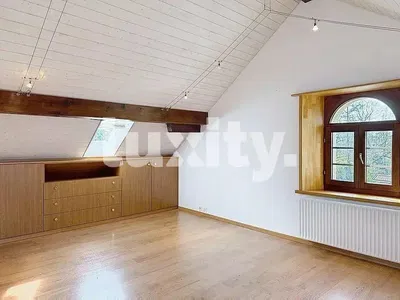 Küche; küchengeräte, holzboden, tageslicht, moderner stil