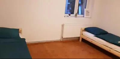 Cuisine; électroménager, parquet, lumière naturelle, style moderne