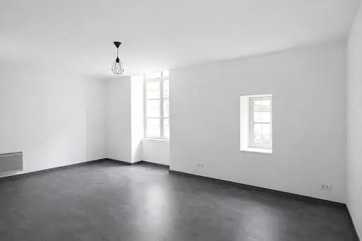 Cuisine; électroménager, carrelage, lumière naturelle, style moderne