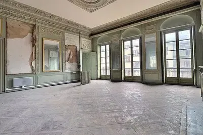 Küche; küchengeräte, holzboden, tageslicht, moderner stil