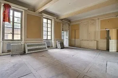 Küche; küchengeräte, holzboden, tageslicht, moderner stil