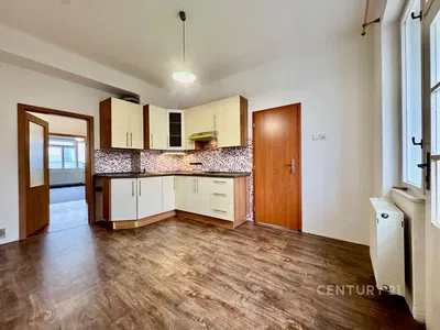 Küche; küchengeräte, holzboden, tageslicht, moderner stil