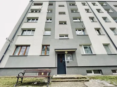 Küche; küchengeräte, holzboden, tageslicht, moderner stil