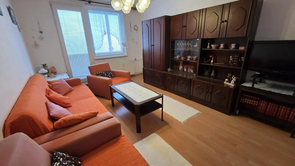 Küche; küchengeräte, fliesenboden, tageslicht, moderner stil