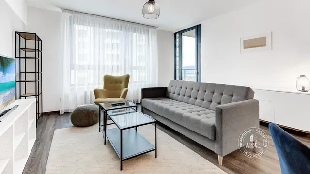 Kuchnia; sprzęt kuchenny, podłoga drewniana, światło dzienne, styl nowoczesny