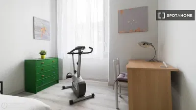 Küche; küchengeräte, holzboden, tageslicht, moderner stil