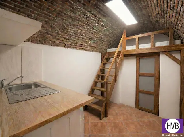 Хол; дървен под, естествена светлина, модерен стил