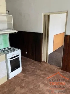 Küche; küchengeräte, holzboden, tageslicht, moderner stil