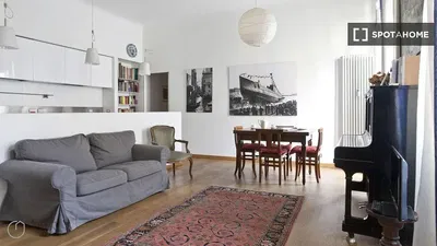 Cuisine; électroménager, parquet, lumière naturelle, style moderne