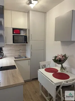 Wohnzimmer; holzboden, tageslicht, moderner stil