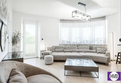 Küche; küchengeräte, holzboden, tageslicht, moderner stil