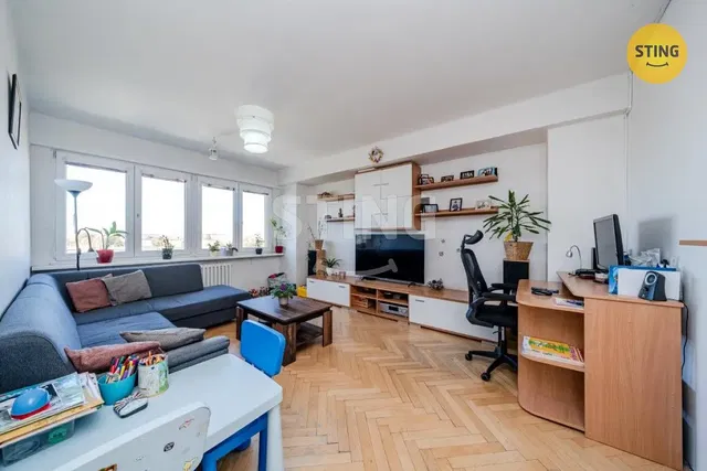 Küche; küchengeräte, fliesenboden, tageslicht, moderner stil