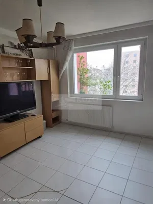 Хол; дървен под, естествена светлина, модерен стил