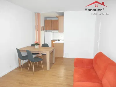 Küche; küchengeräte, holzboden, tageslicht, moderner stil