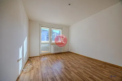 Küche; küchengeräte, holzboden, tageslicht, moderner stil