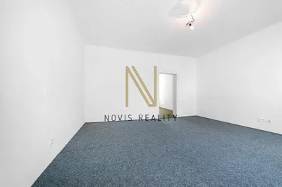 Küche; küchengeräte, holzboden, tageslicht, moderner stil