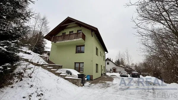 Wohnzimmer; holzboden, tageslicht, moderner stil