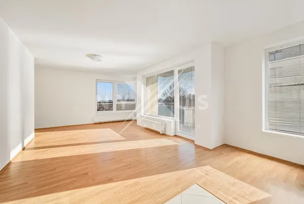 Wohnzimmer; holzboden, tageslicht, moderner stil