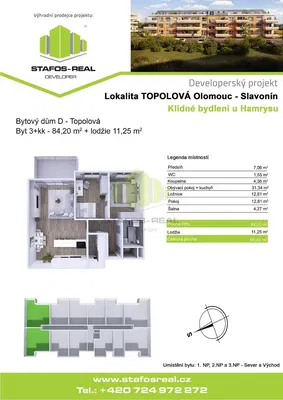 Obývací pokoj; dřevěná podlaha, přirozené světlo, moderní styl
