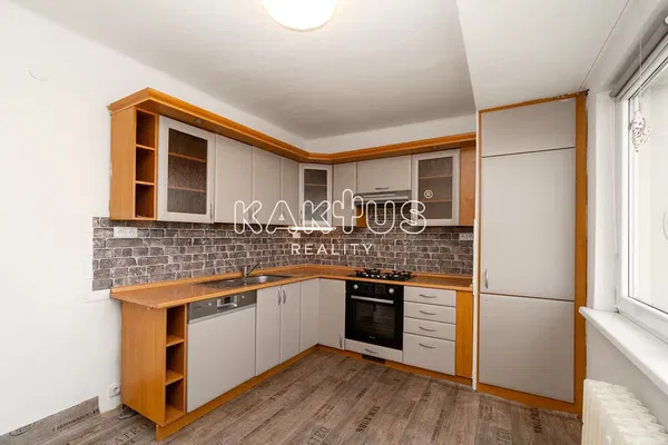 Kitchen; kitchen appliances, tile floor, natural light, modern style