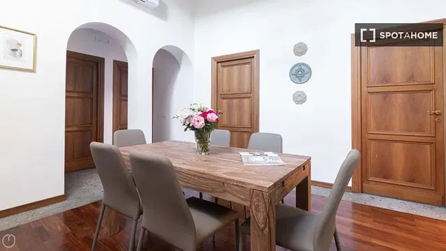 Küche; küchengeräte, holzboden, tageslicht, moderner stil