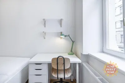 Living room; wood floor, natural light, modern style, high ceiling