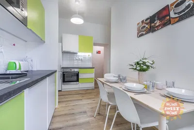 Living room; wood floor, natural light, modern style
