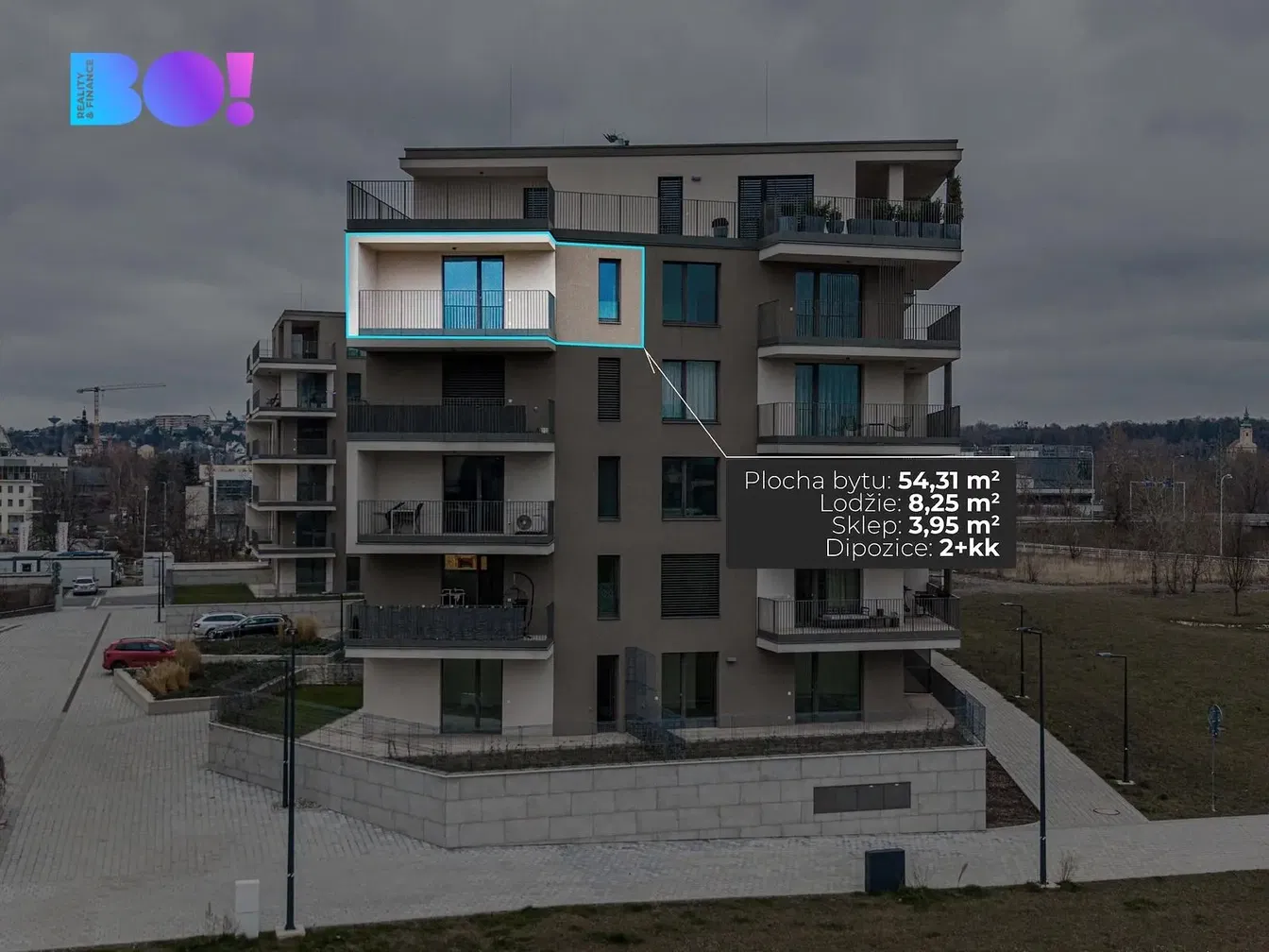 Salon; podłoga drewniana, światło dzienne, styl nowoczesny