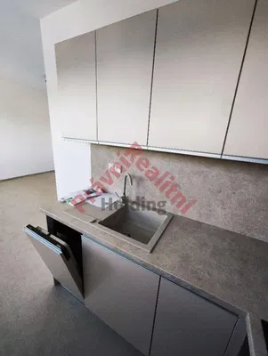 Wohnzimmer; holzboden, tageslicht, moderner stil