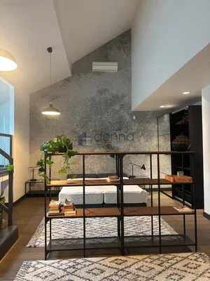 Хол; дървен под, естествена светлина, модерен стил