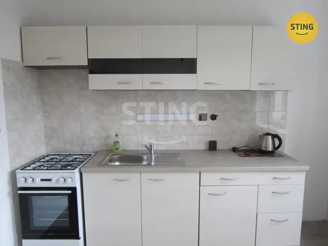 Wohnzimmer; holzboden, tageslicht, moderner stil