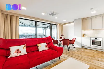 Wohnzimmer; tageslicht, holzboden, moderner stil