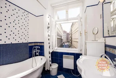 Wohnzimmer; holzboden, tageslicht, moderner stil