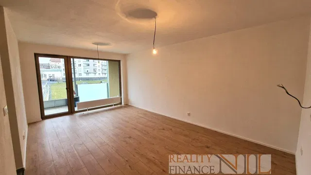 Кухня; кухненски уреди, плочки, естествена светлина, модерен стил