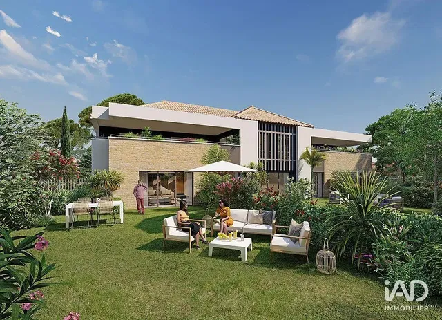 Küche; küchengeräte, holzboden, tageslicht, moderner stil