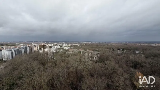 Küche; küchengeräte, holzboden, tageslicht, moderner stil