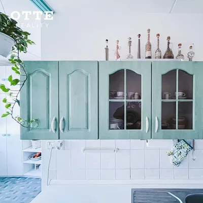 Дневна соба; дрвени под, природно светло, модерни стил