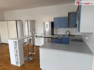 Küche; küchengeräte, holzboden, tageslicht, moderner stil