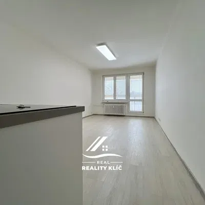 Küche; küchengeräte, holzboden, tageslicht, moderner stil