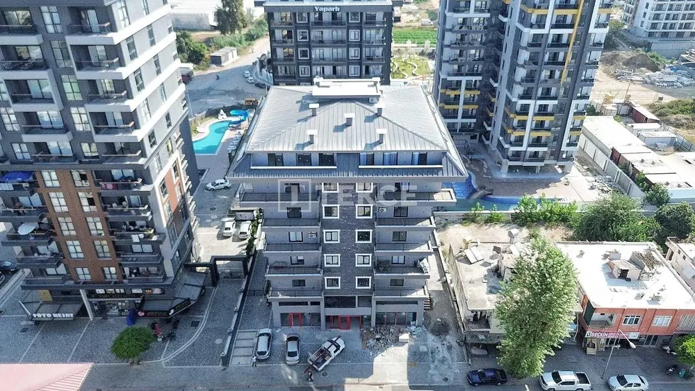 مطبخ; أجهزة المطبخ, أرضية خشبية, ضوء طبيعي, أسلوب عصري