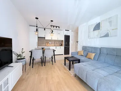 Wohnzimmer; holzboden, tageslicht, moderner stil