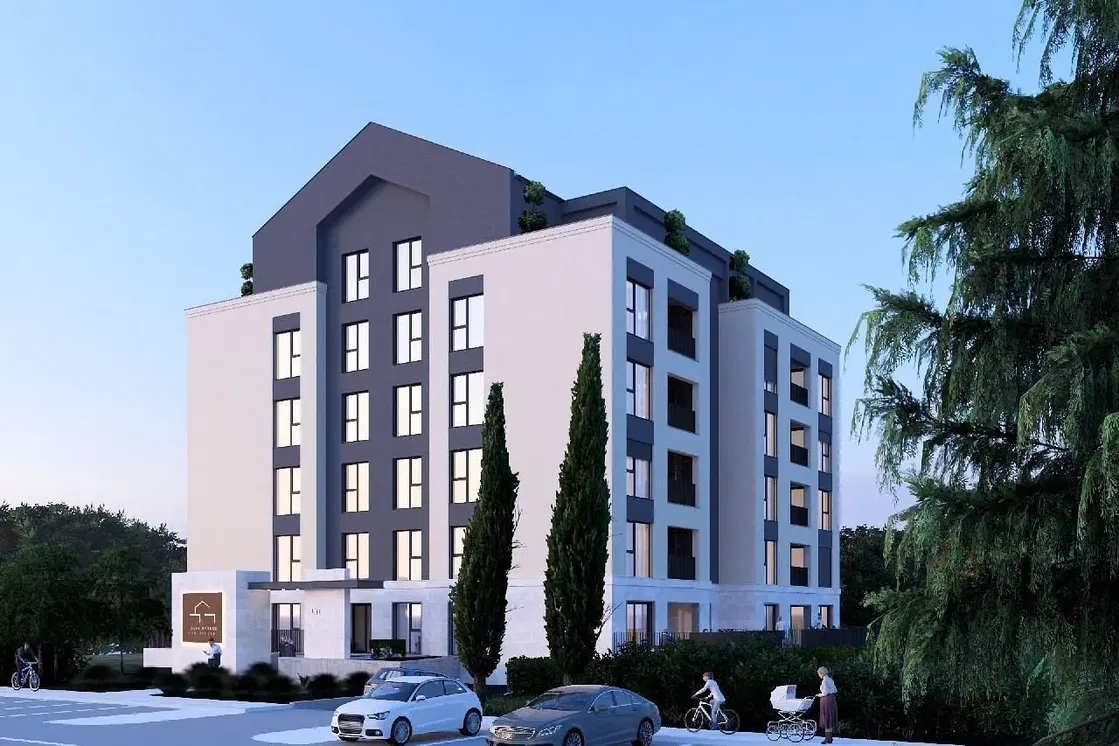 Кухиња; кухињски апарати, дрвени под, природно светло, модерни стил