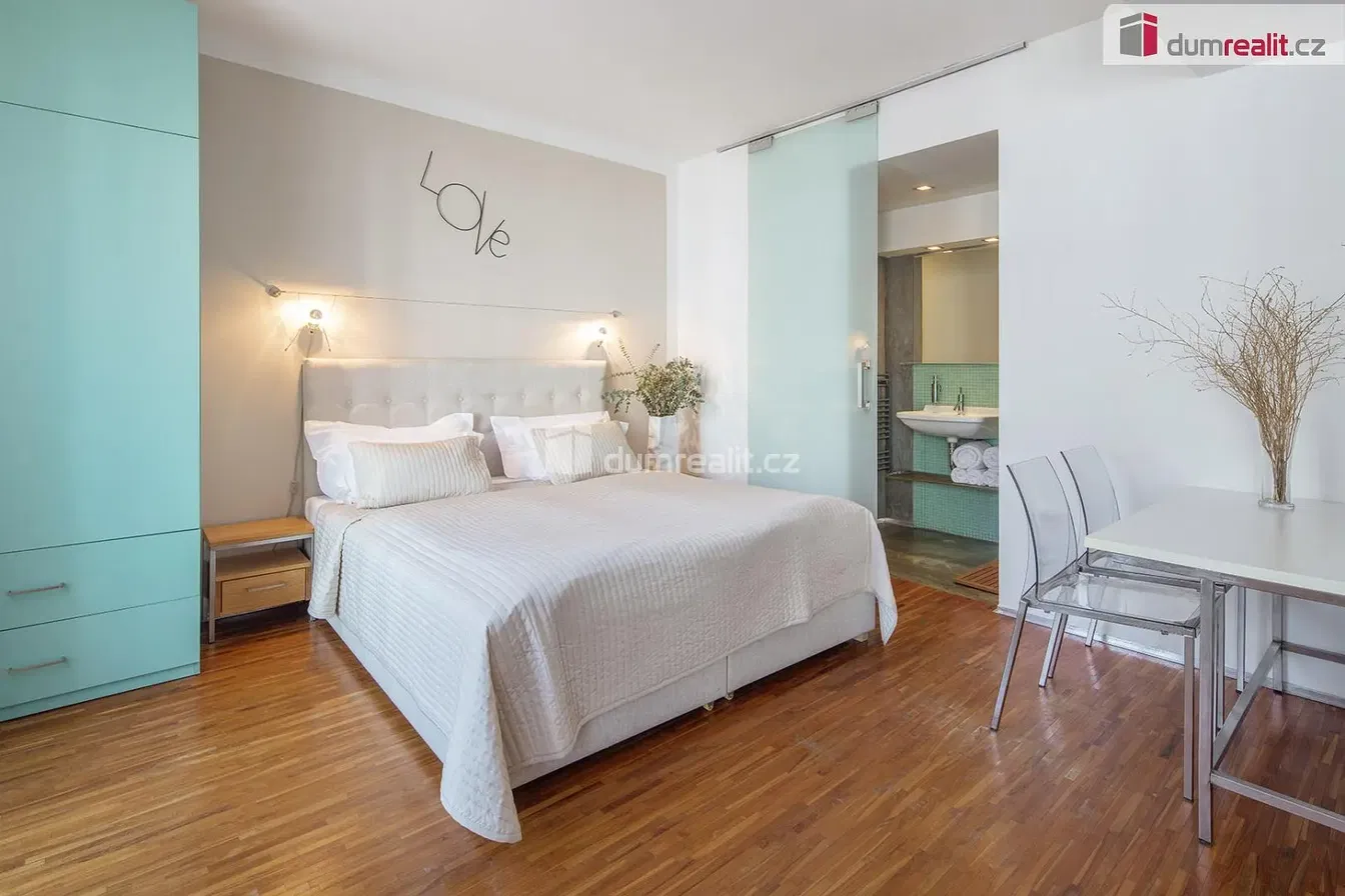 Salon; vue, lumière naturelle, style moderne