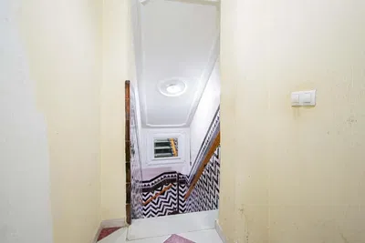 Cocina; electrodomésticos, suelo de madera, luz natural, estilo moderno