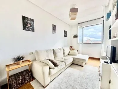 Küche; küchengeräte, fliesenboden, tageslicht, moderner stil