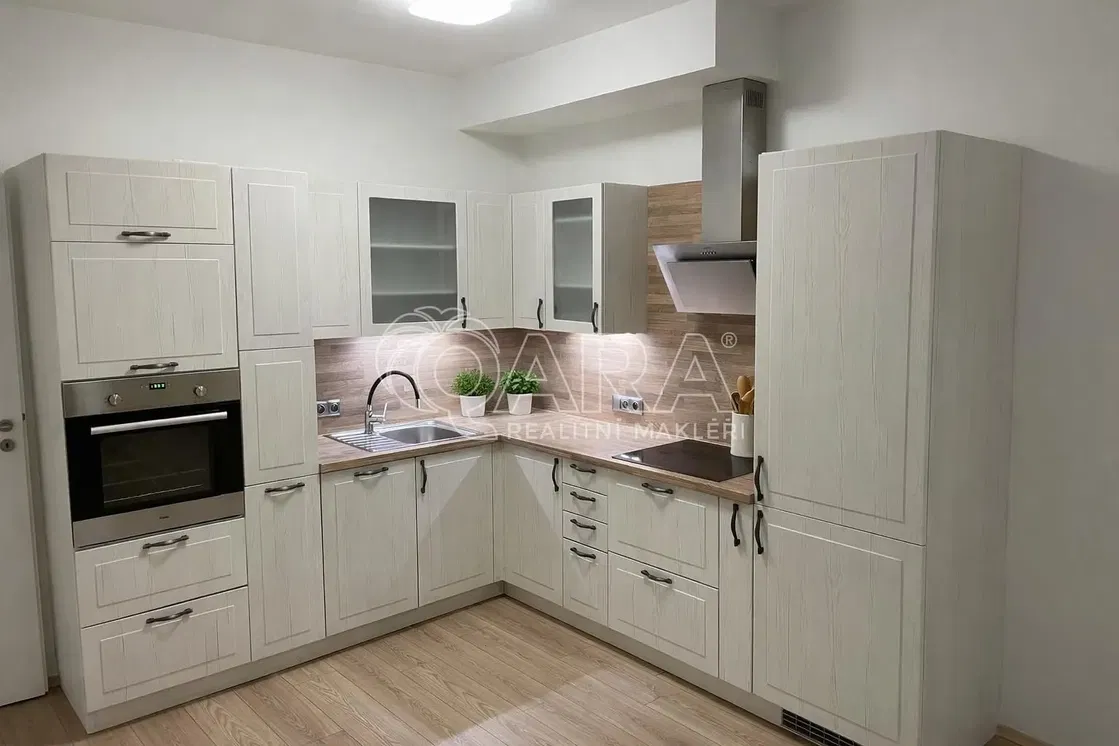 Salon; parquet, lumière naturelle, style moderne