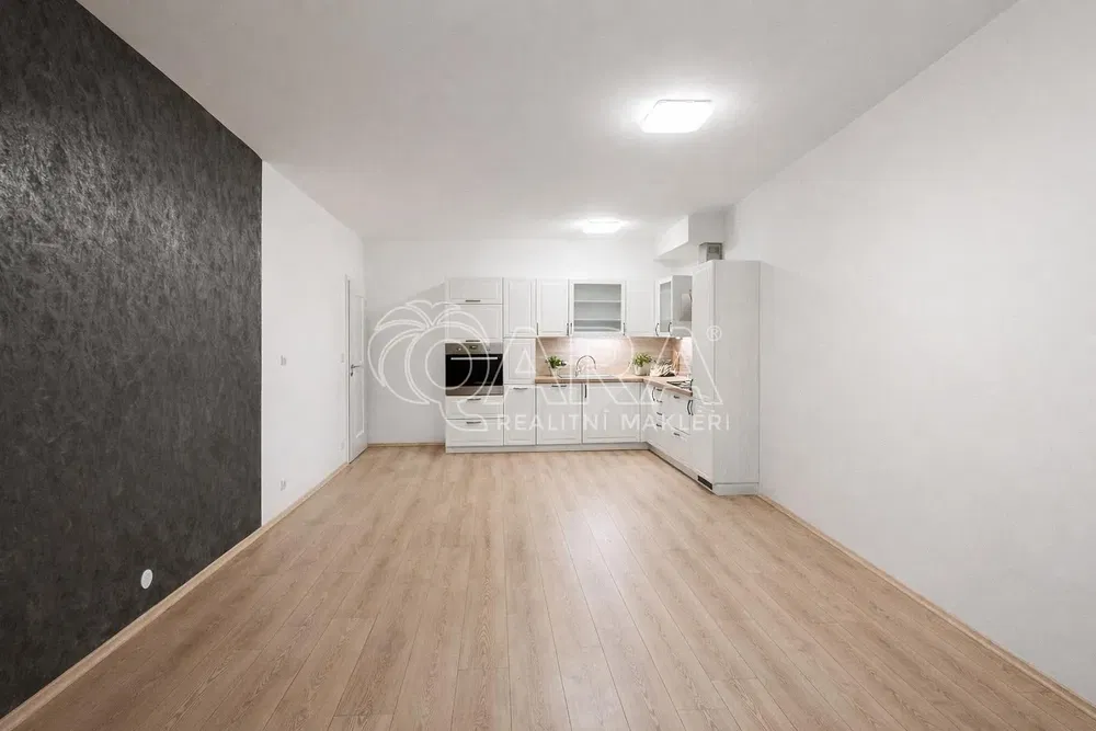 Salon; parquet, lumière naturelle, style moderne