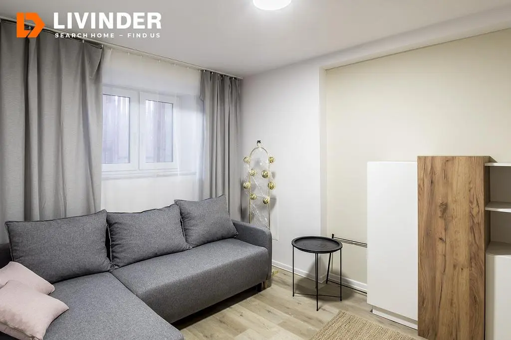 Küche; küchengeräte, holzboden, tageslicht, moderner stil