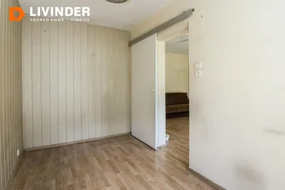 Küche; küchengeräte, holzboden, tageslicht, moderner stil